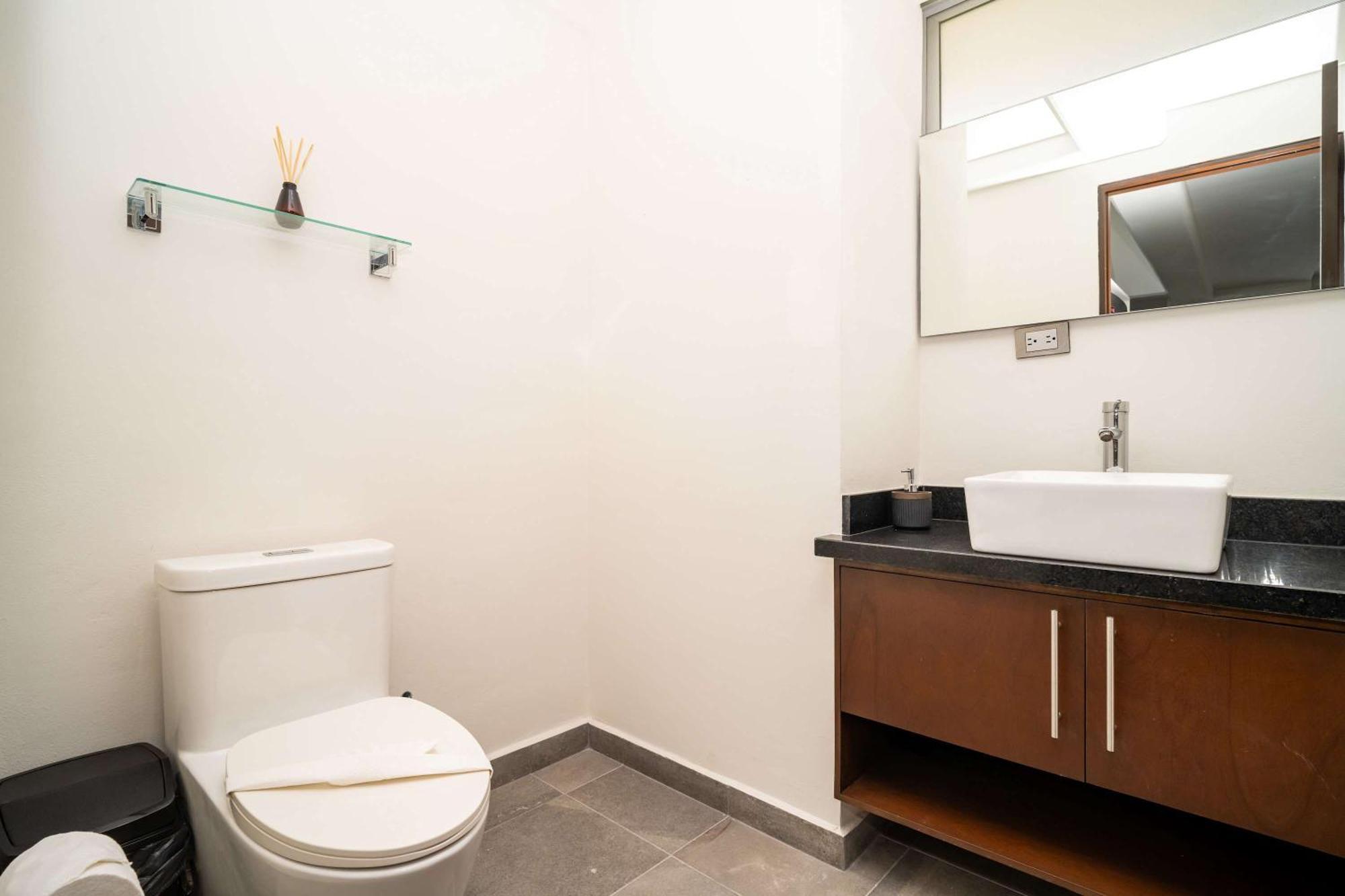 Amplio Y Acogedor Con Design Moderno *