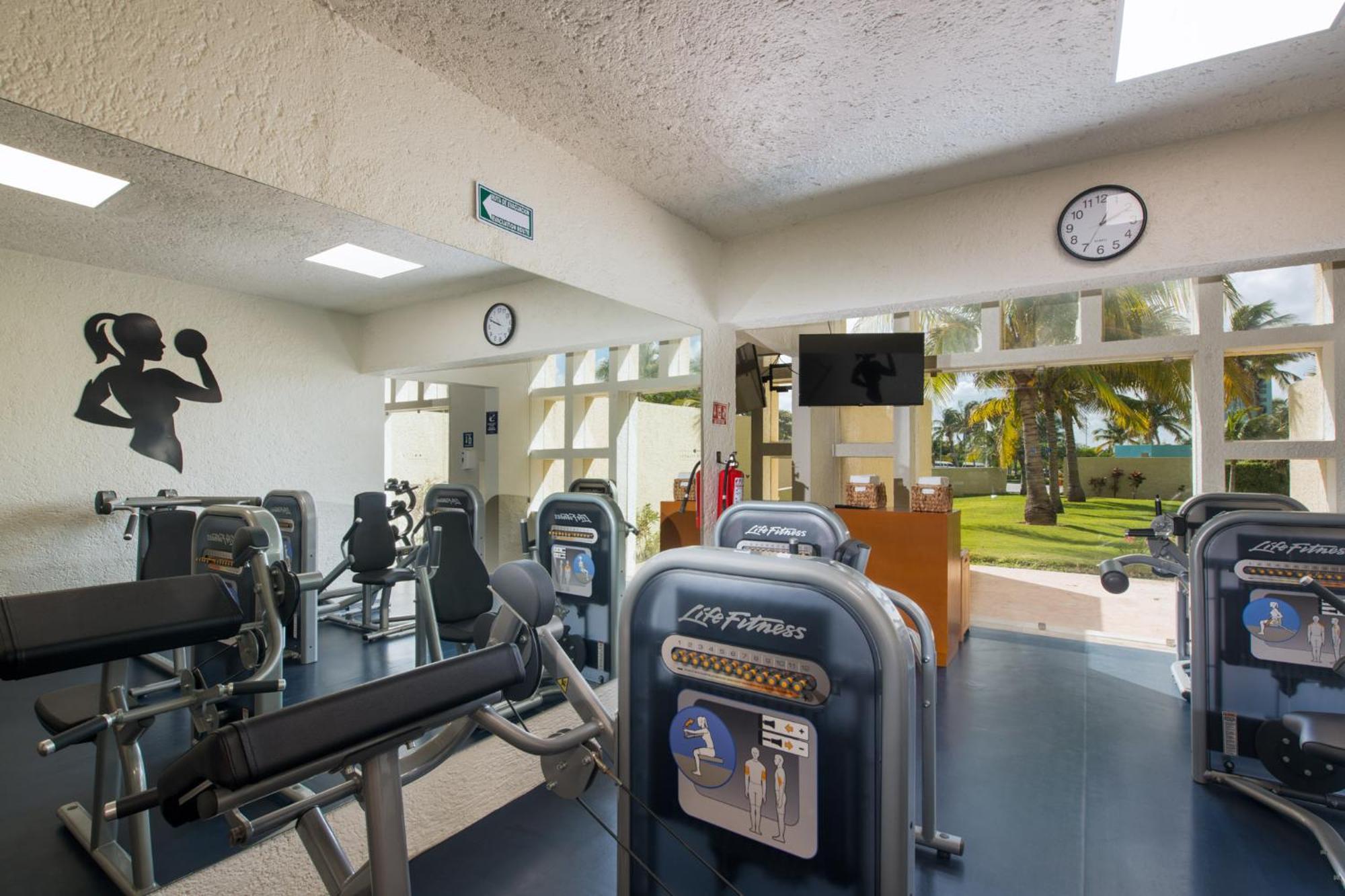 Club Regina Hotel 3*