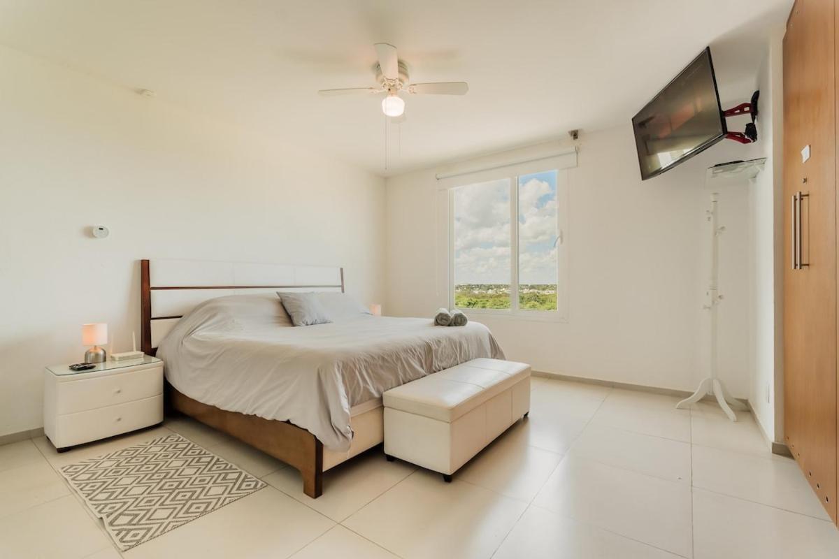 Carlbe Beachfront 2bdr With Pool By Casa Paraiso Cancun
