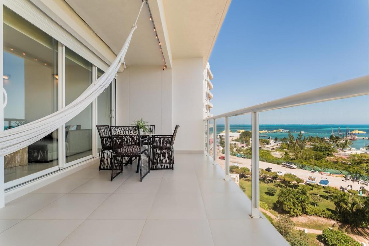 Carlbe Beachfront 2bdr With Pool By Casa Paraiso Apartment