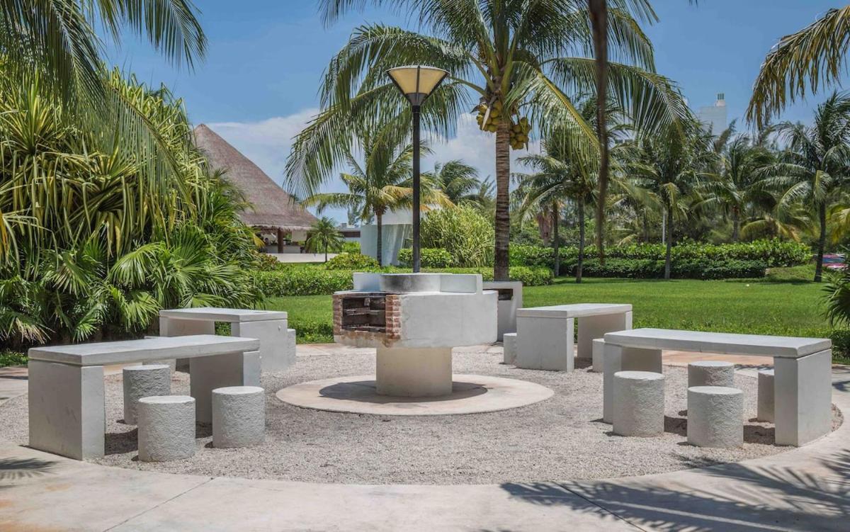 Apartment Carlbe Beachfront 2bdr With Pool By Casa Paraiso *