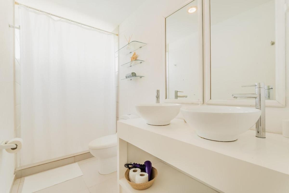 Carlbe Beachfront 2bdr With Pool By Casa Paraiso