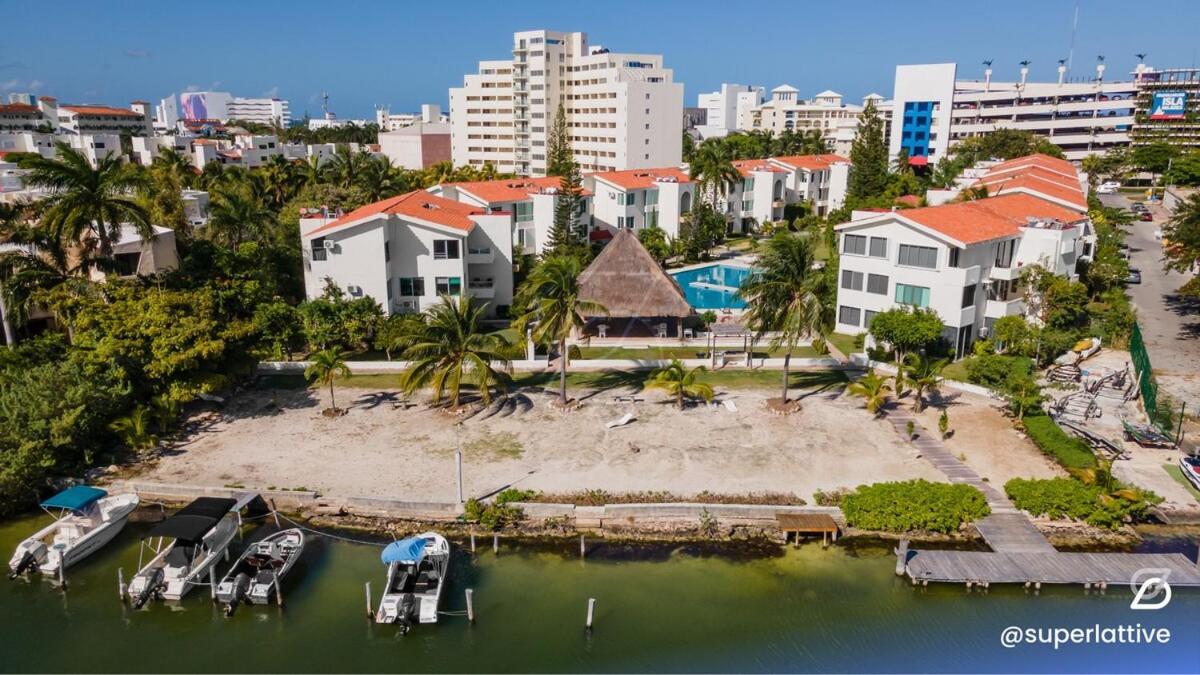 Great 3b In Zone Cancun