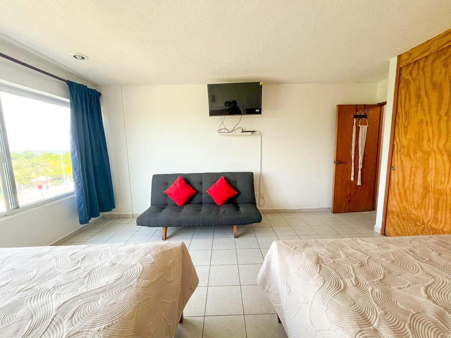 C/view, & Pool Access Apartment Cancun