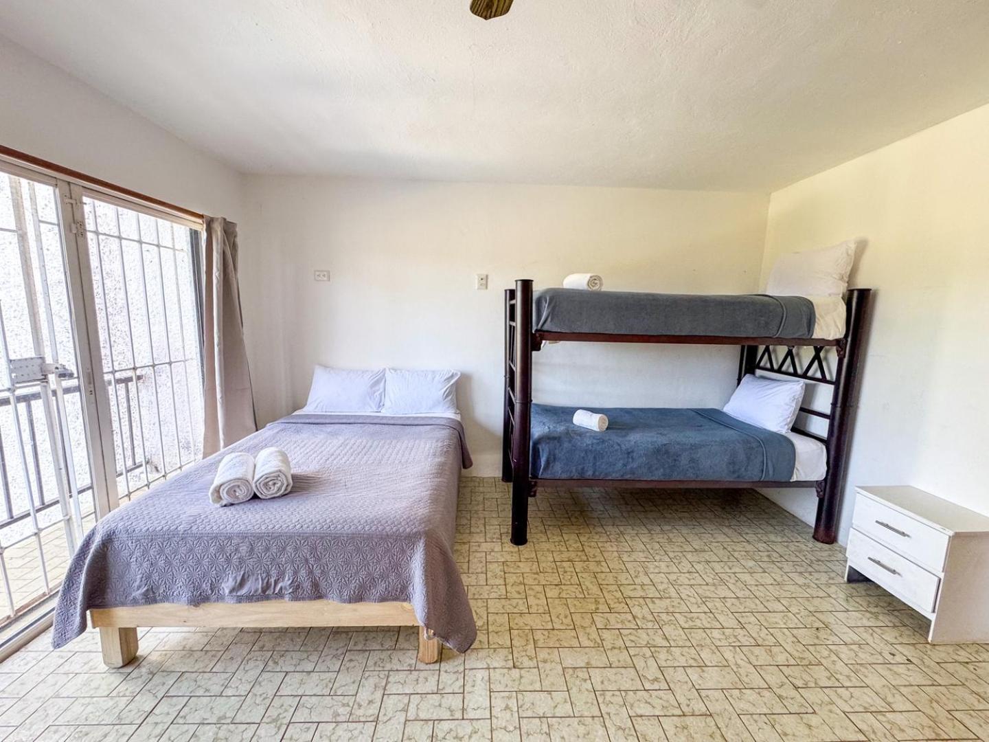 2-story W/pool Access, Balcony & Terrace * Cancún