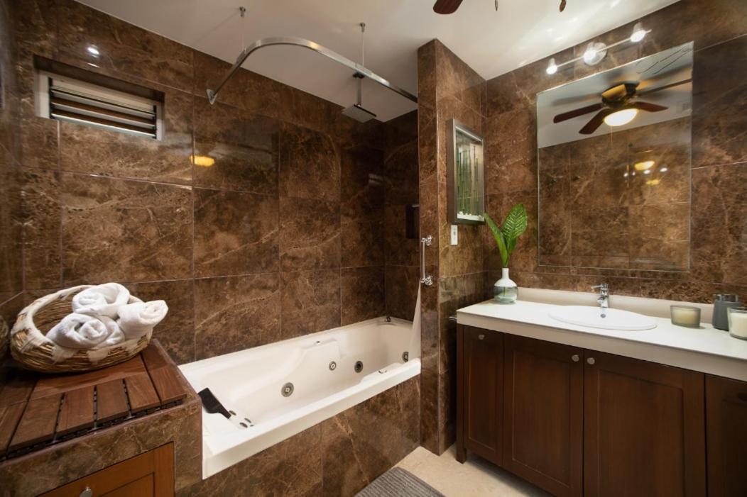 Apartamento Arena Beachfront 2 Bdr With Pool By Casa Paraiso Cancún