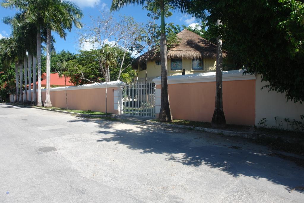 Residencia Encantos 2*