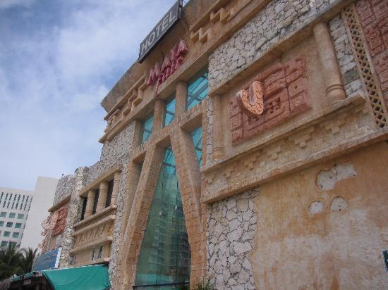 Mayapan Hostel Cancún