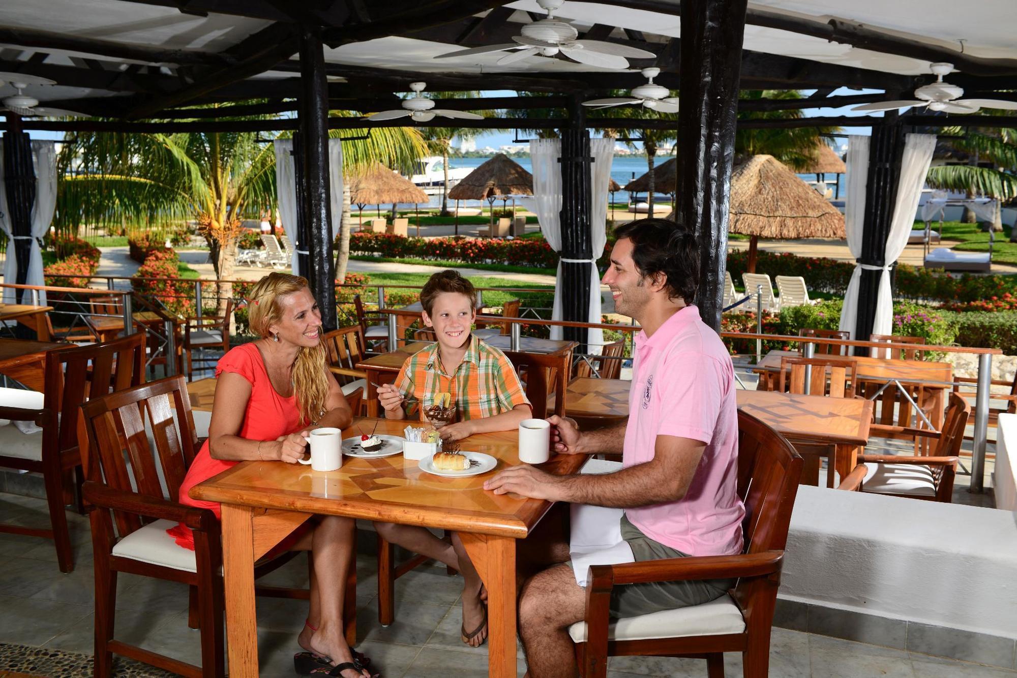 Sunset Marina & Yacht Club Cancun