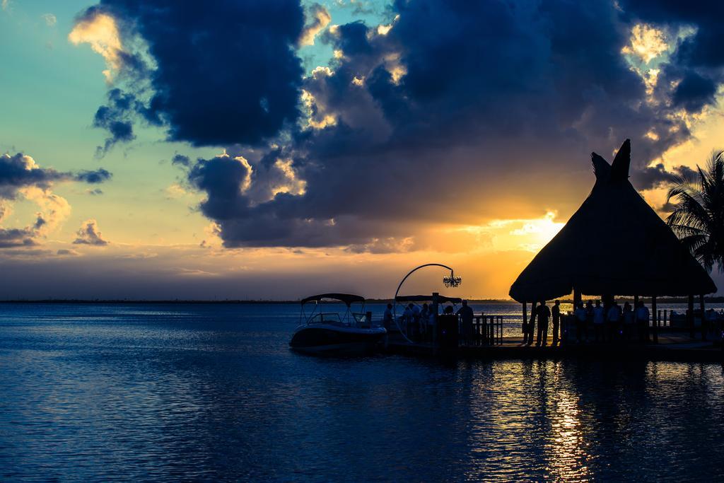 Resort Sunset Marina & Yacht Club Cancun