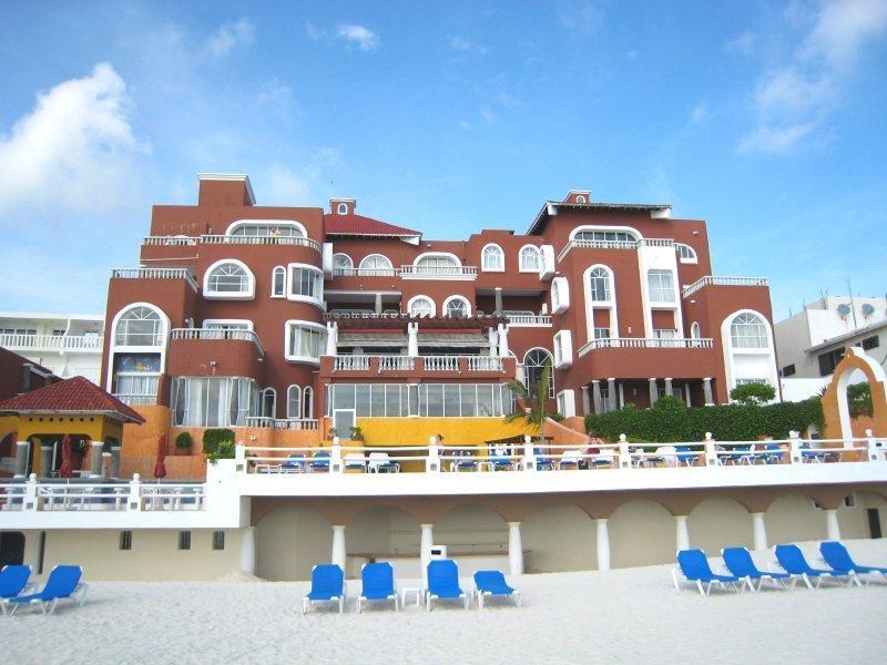 Avalon Baccara Hotel Cancun