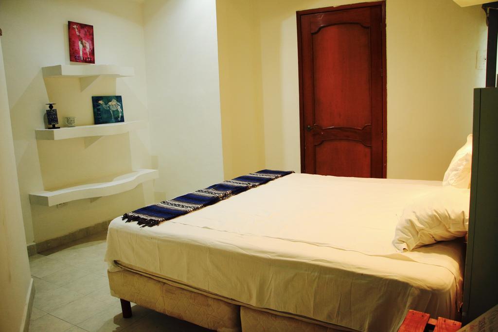 Miramar Guest house *