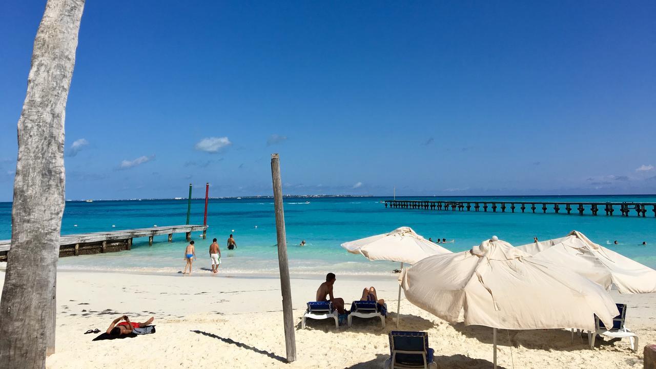 - Zone * Cancun