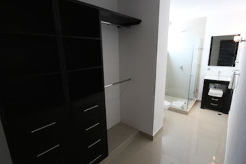 Torre Barcelona Suites 4*
