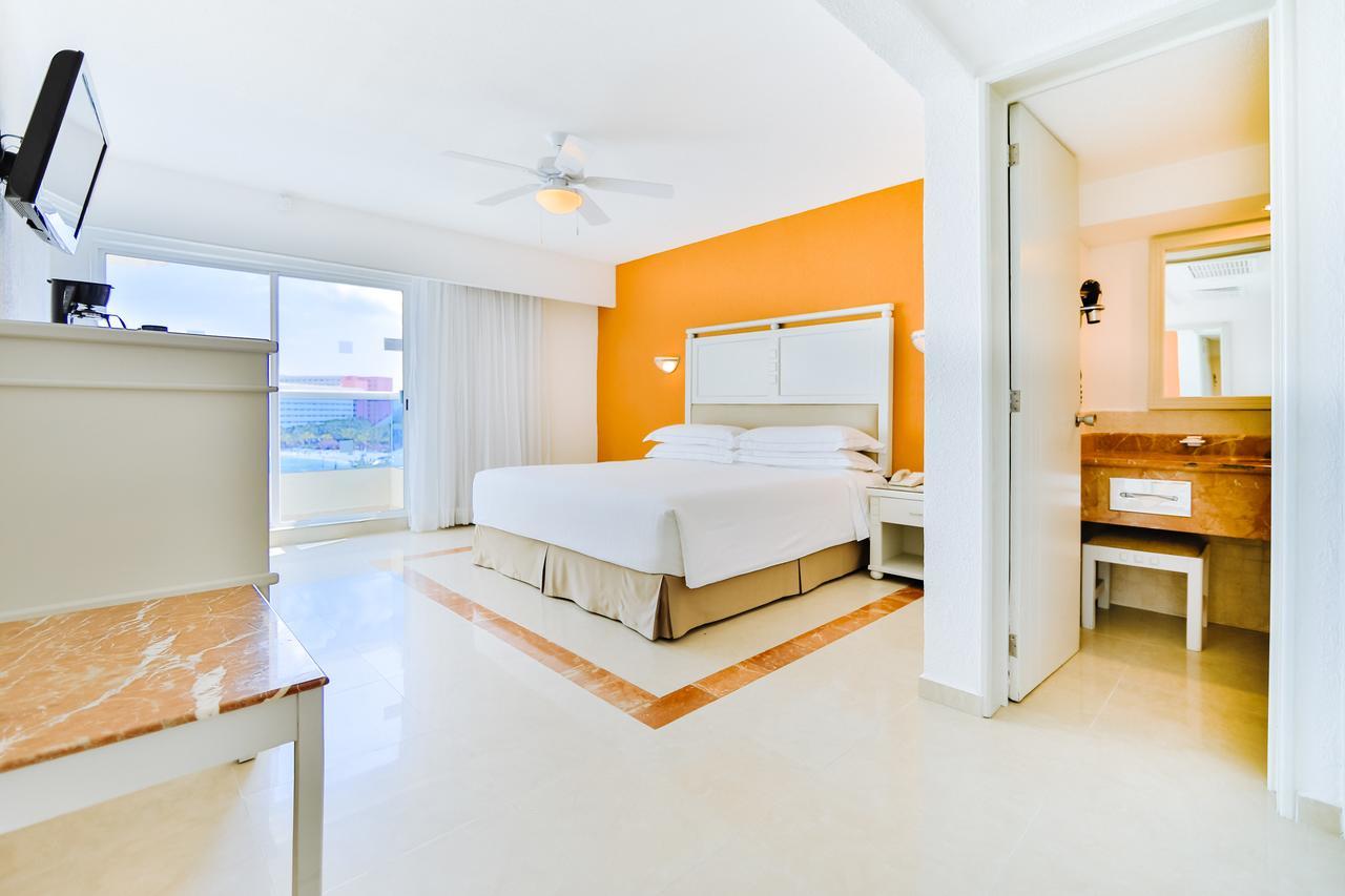Occidental Costa Cancun