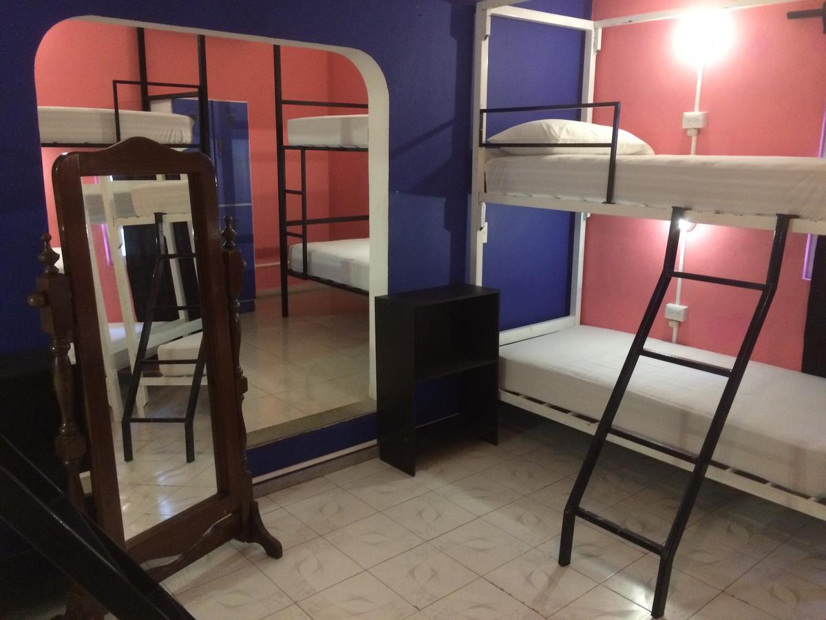 Hostel Agavero