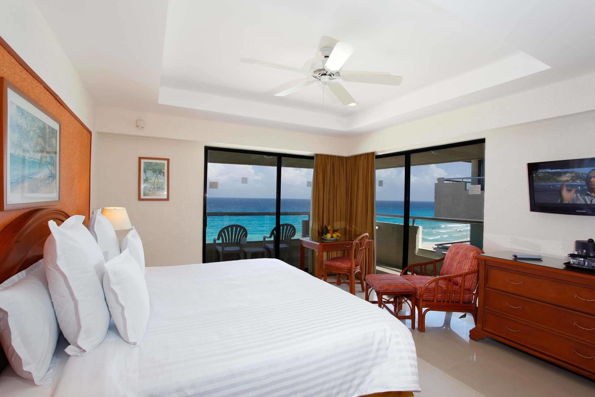 Occidental Tucancun 4* Cancun