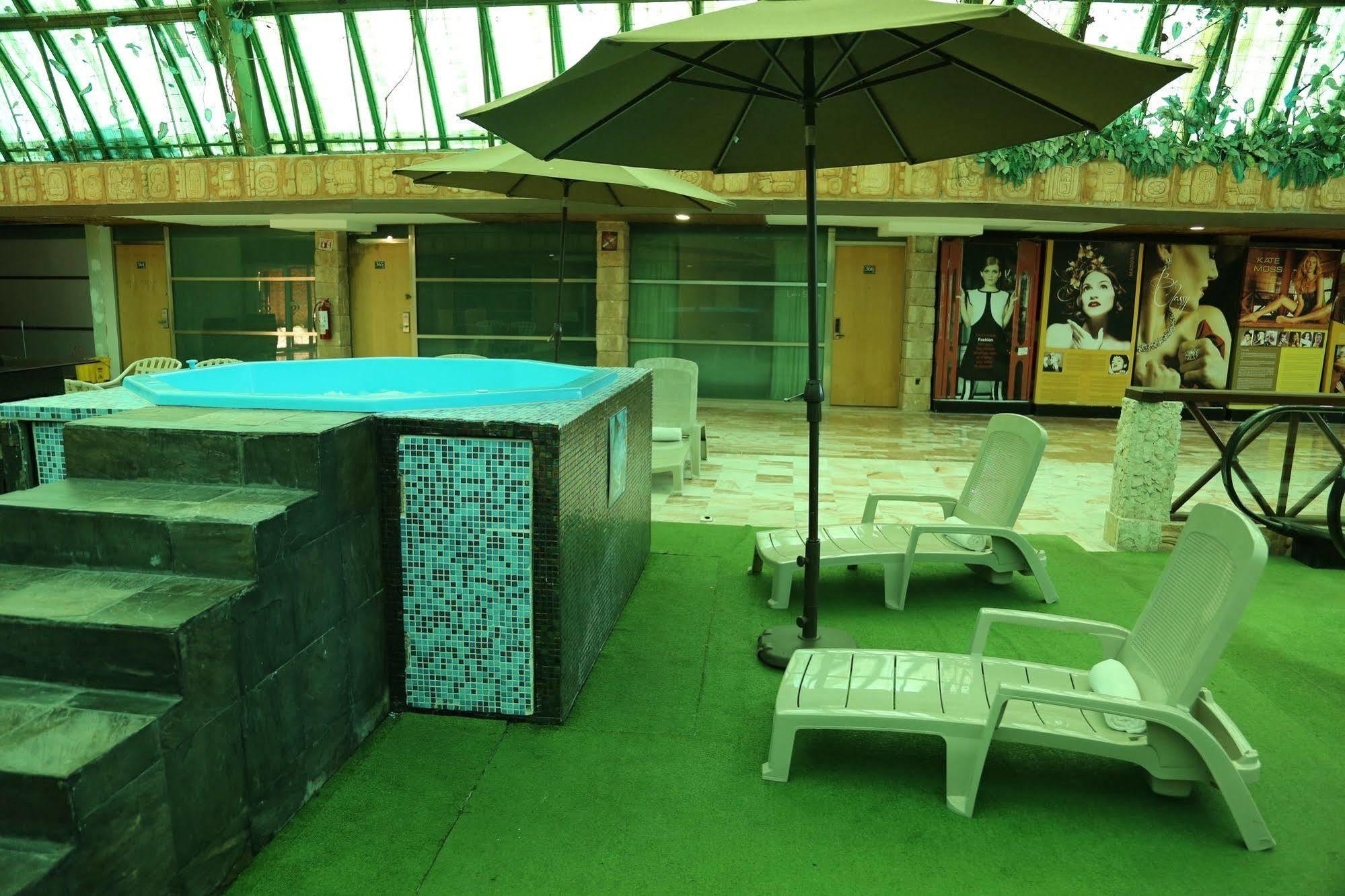 Hotel Mayafair Design 4*