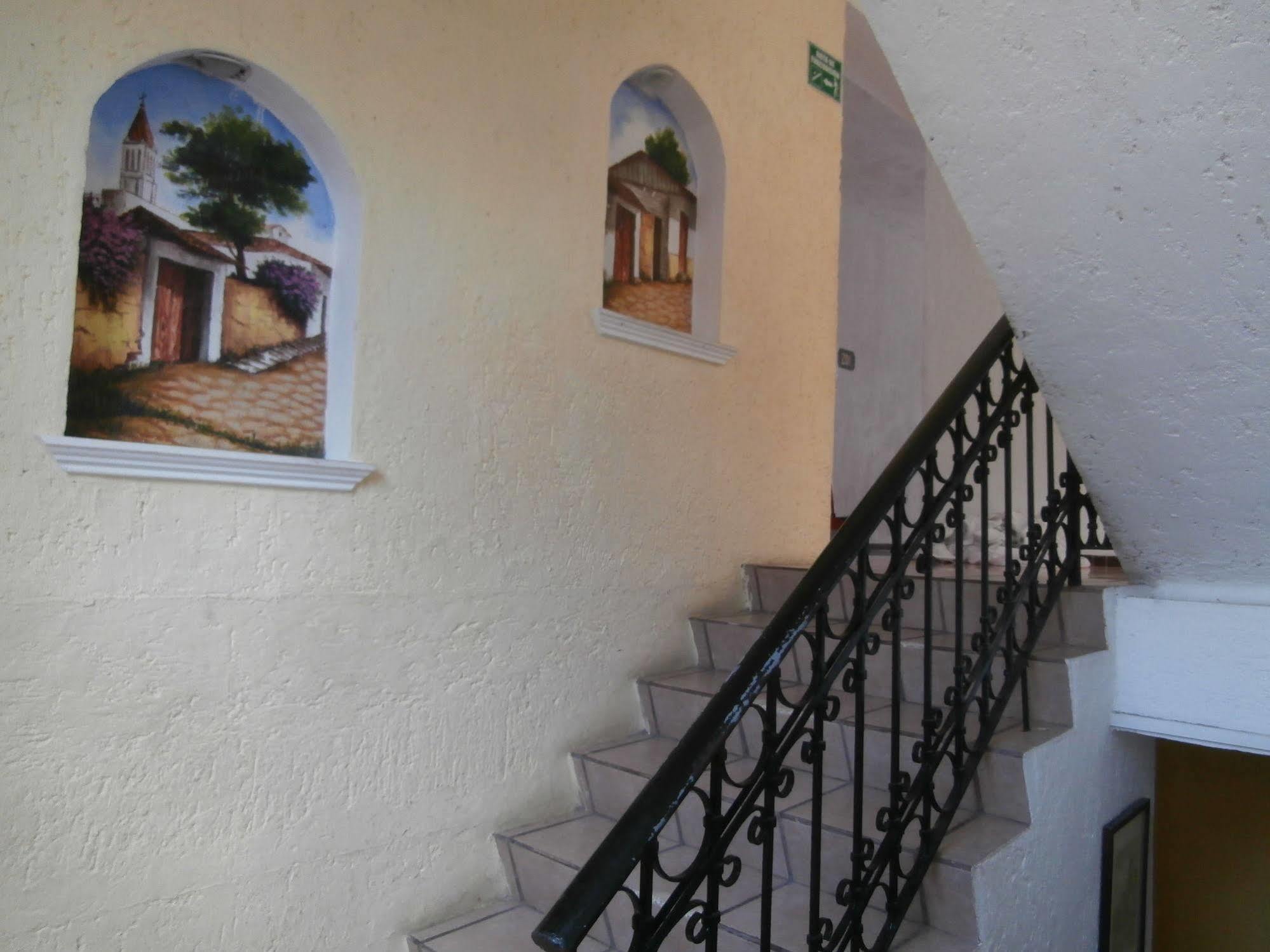 Hacienda Hotel 3*
