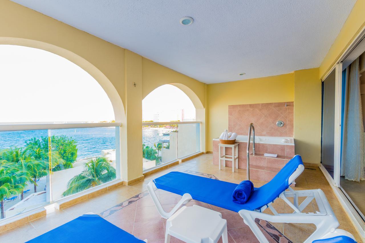 Occidental Costa Resort 4*
