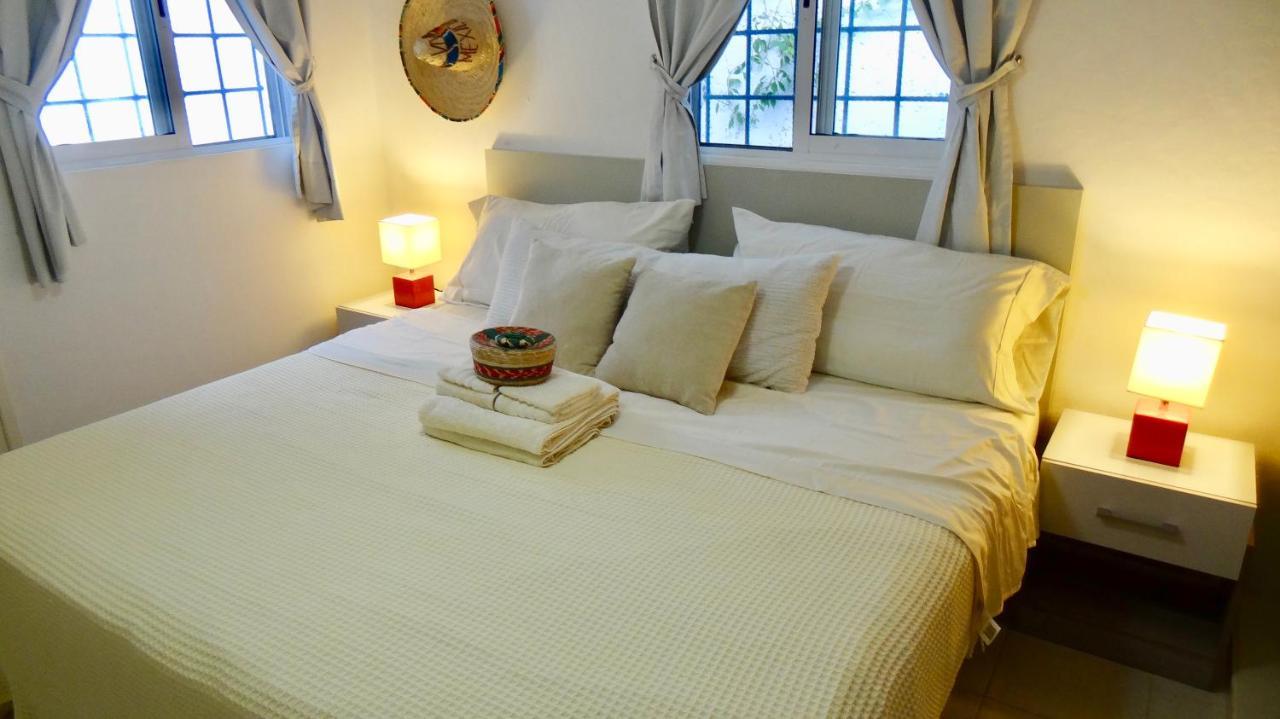 Casa Blanca Homestay *