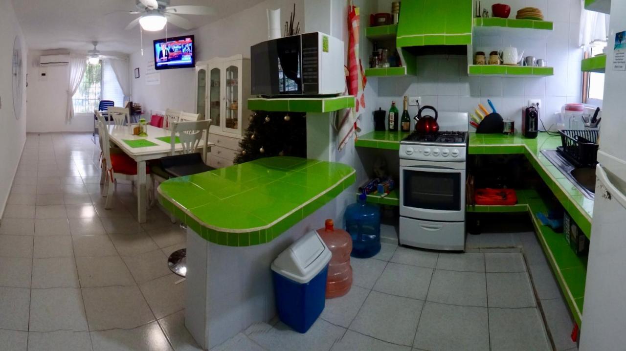 Casa Blanca Homestay *