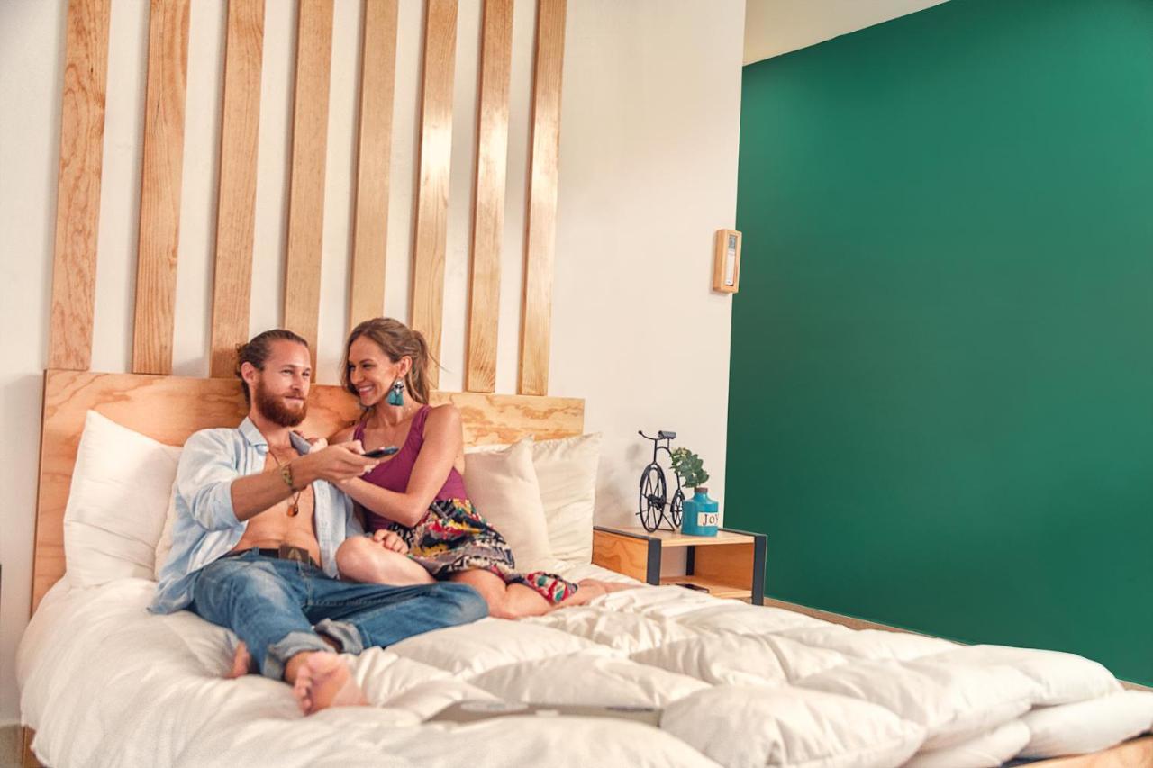 Hostel Nomads & Rooftop Pool Cancun