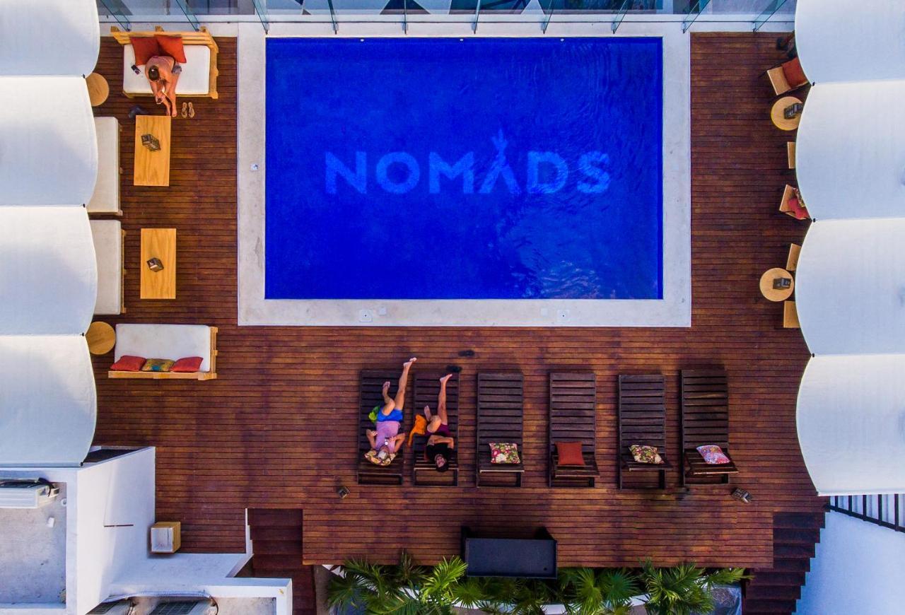 Hostel Nomads & Rooftop Pool *