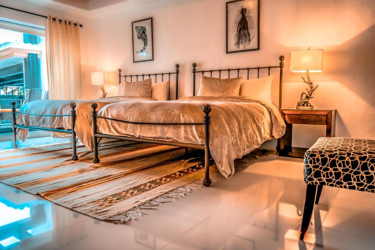 Albatros Oceanfront Luxury Hotelzone Cancun