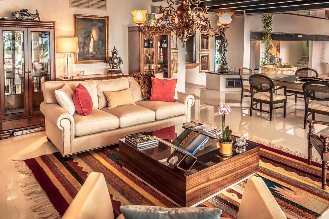 Albatros Oceanfront Luxury Hotelzone Villa *