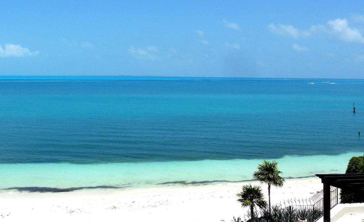 Villa Albatros Oceanfront Luxury Hotelzone