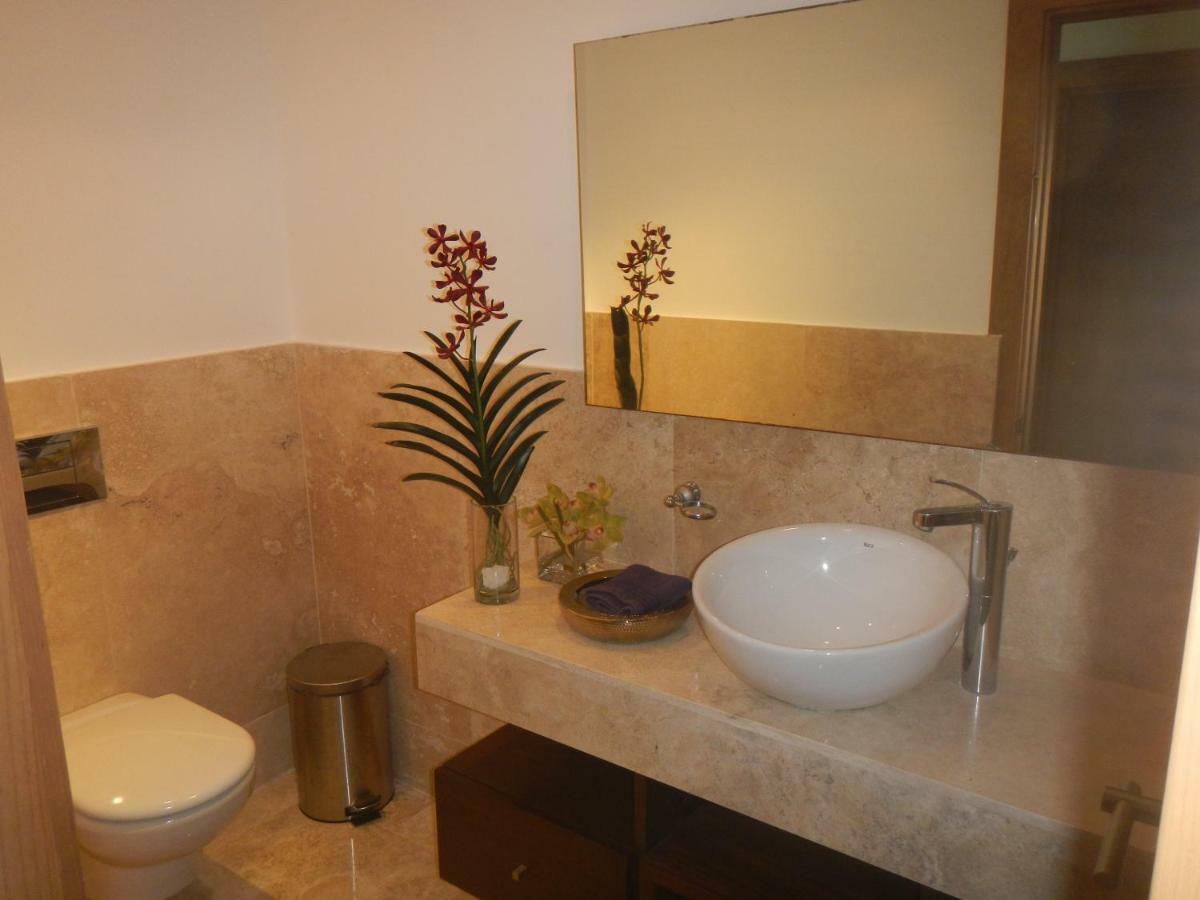 La Amada Residences Luxury Apartment *
