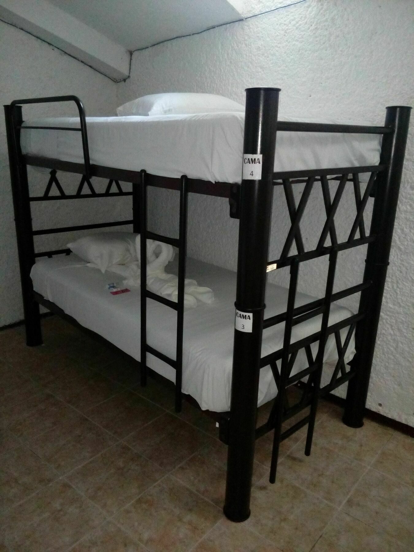 Ikaro Beds (adults Only)