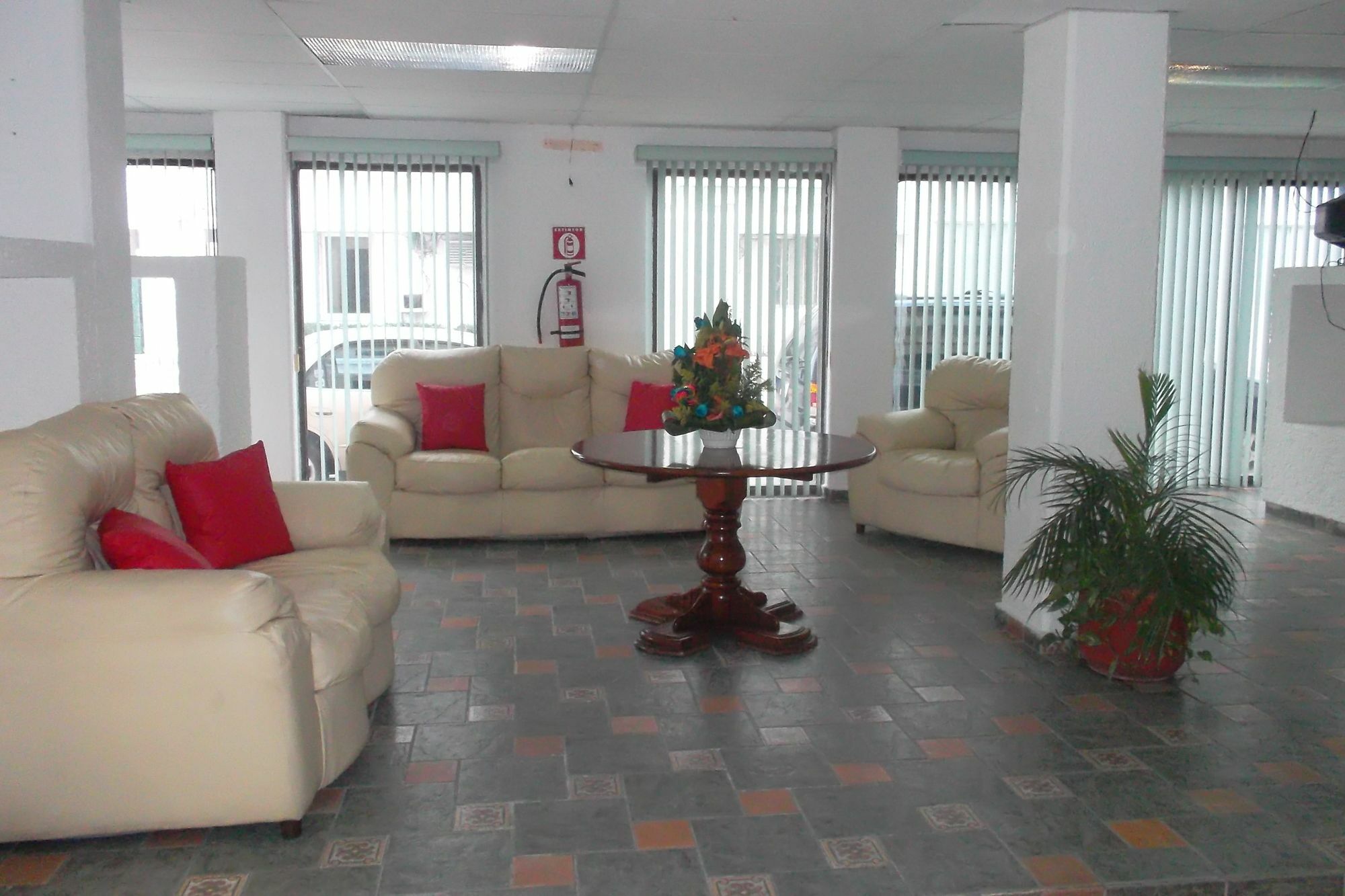 Ikaro Beds (adults Only) Hostel