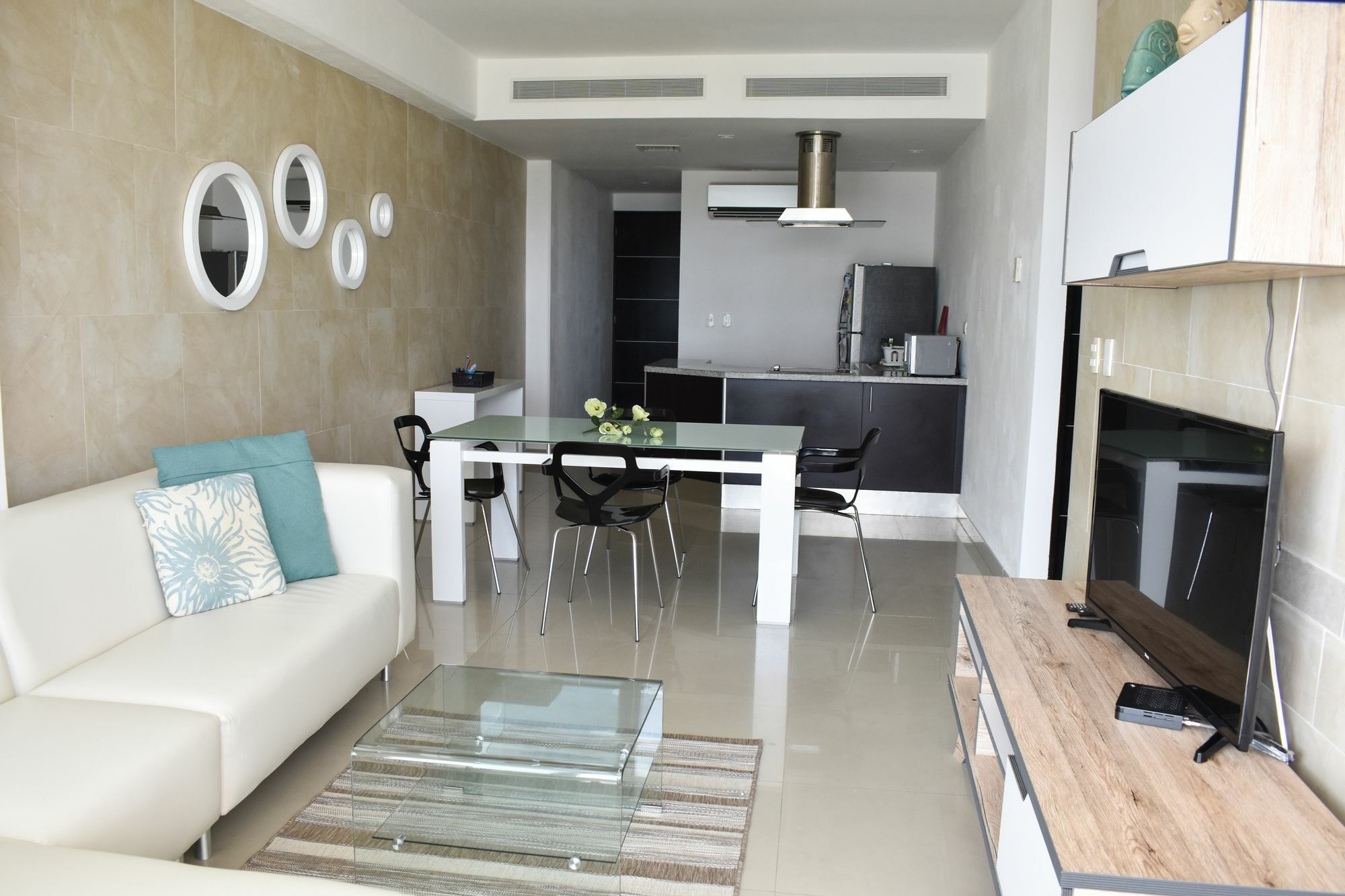 Barcelona Tower By Koox Luxury Collection Cancun