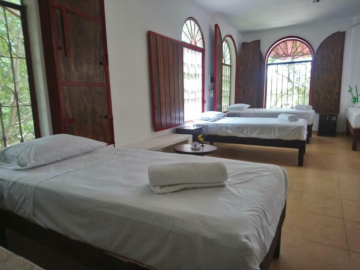 Hotel Casita Rustica En La Selva 2*
