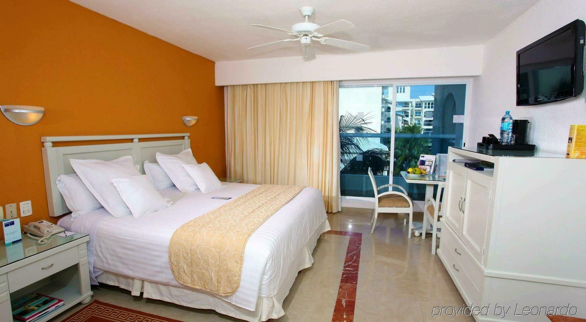 Occidental Costa 4*