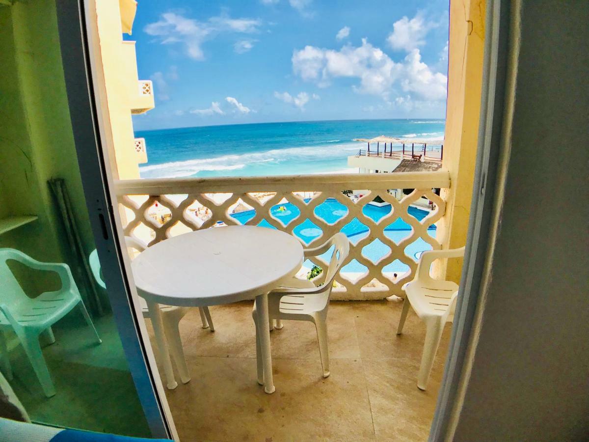 Beachfront In The Best Location!