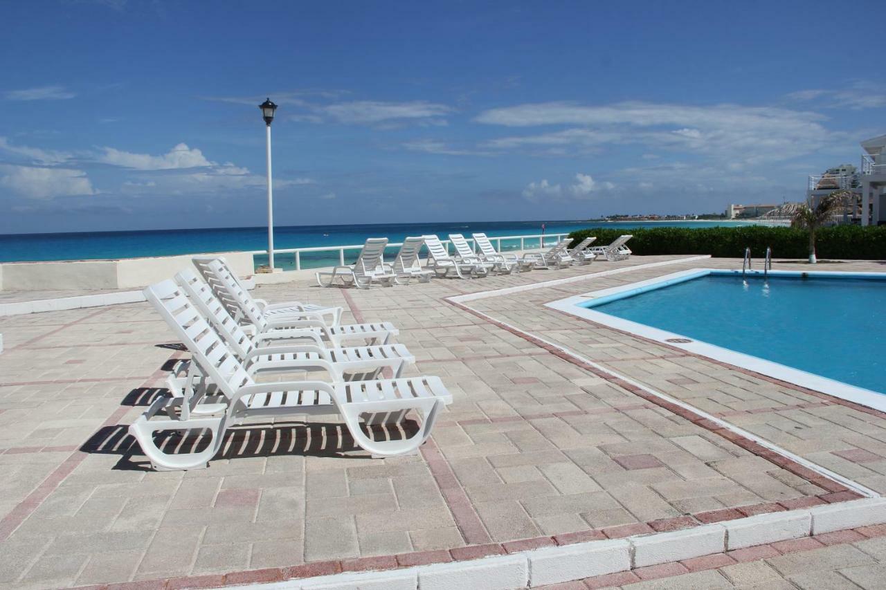 Condominios Brisas Apartment