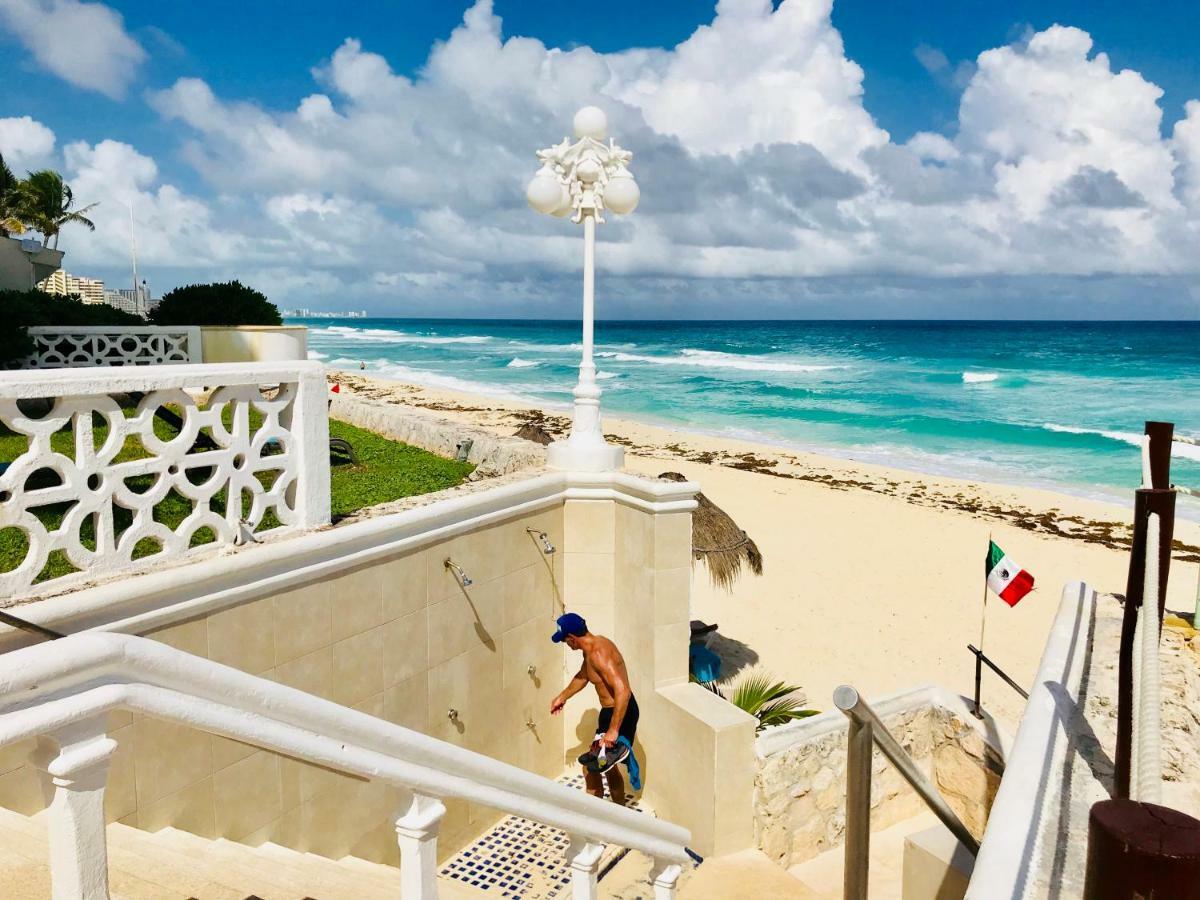 Beachfront In The Best Location! Apartamento Cancún