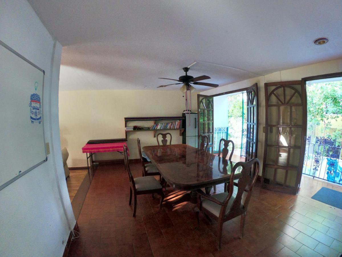 Granada 6 Hostel Cancun
