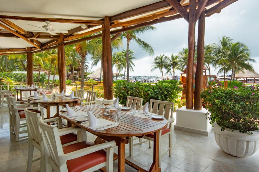 Sunset Marina & Yacht Club Resort Cancun