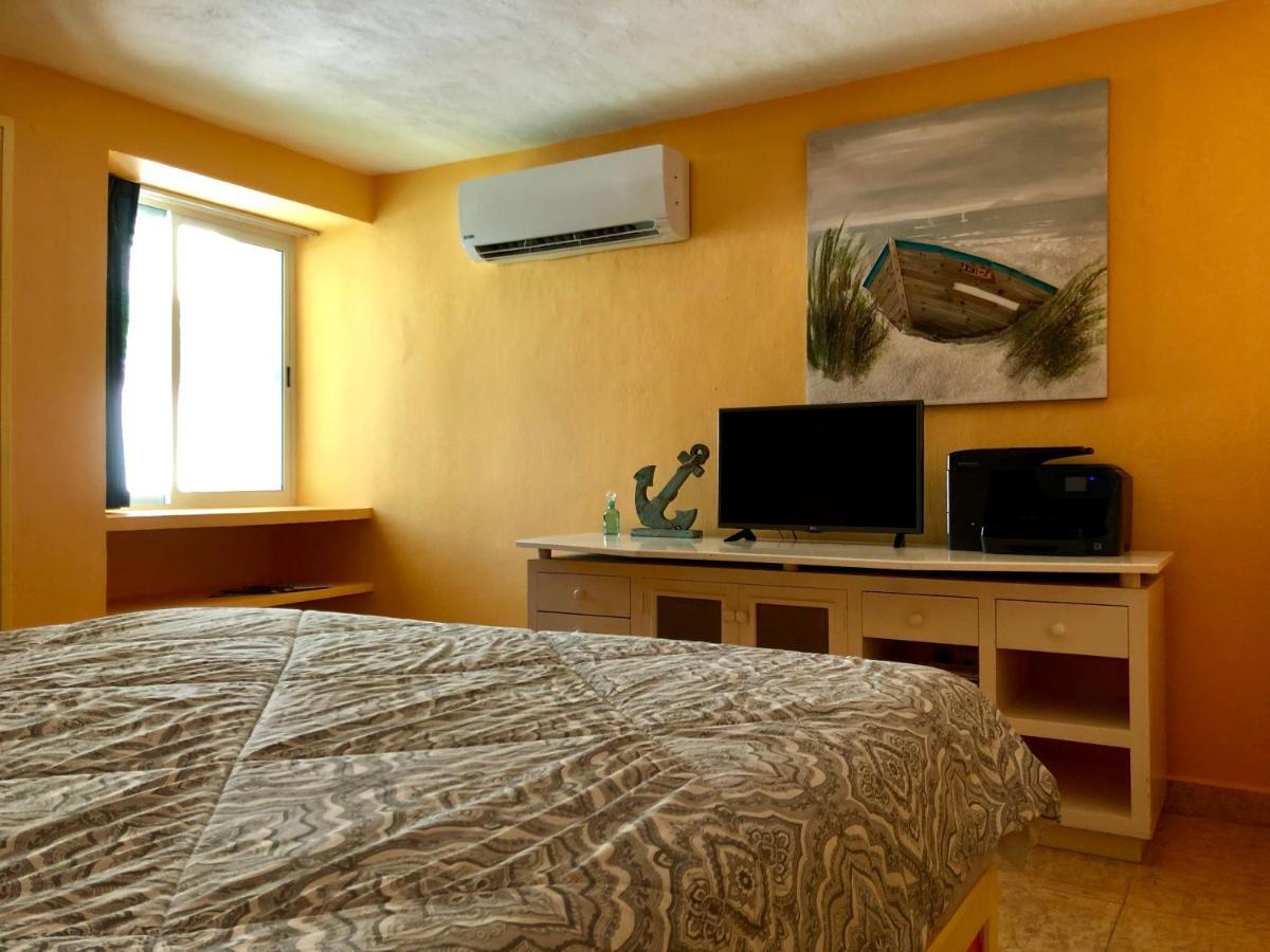 Eight Bedroom Beach House Cancún
