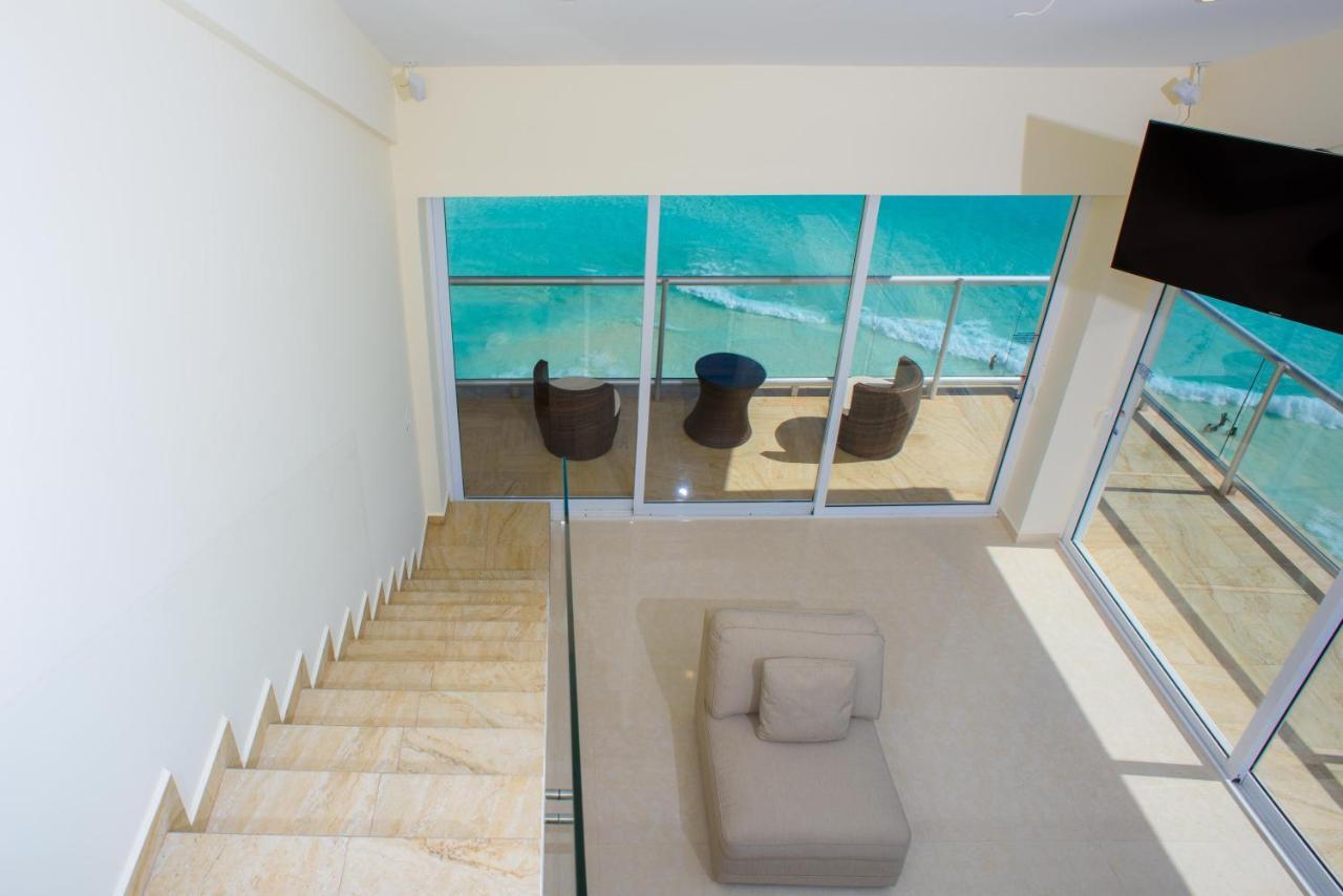 Aparthotel 2 Story Oceanfront Penthouses On Beach! Cancún
