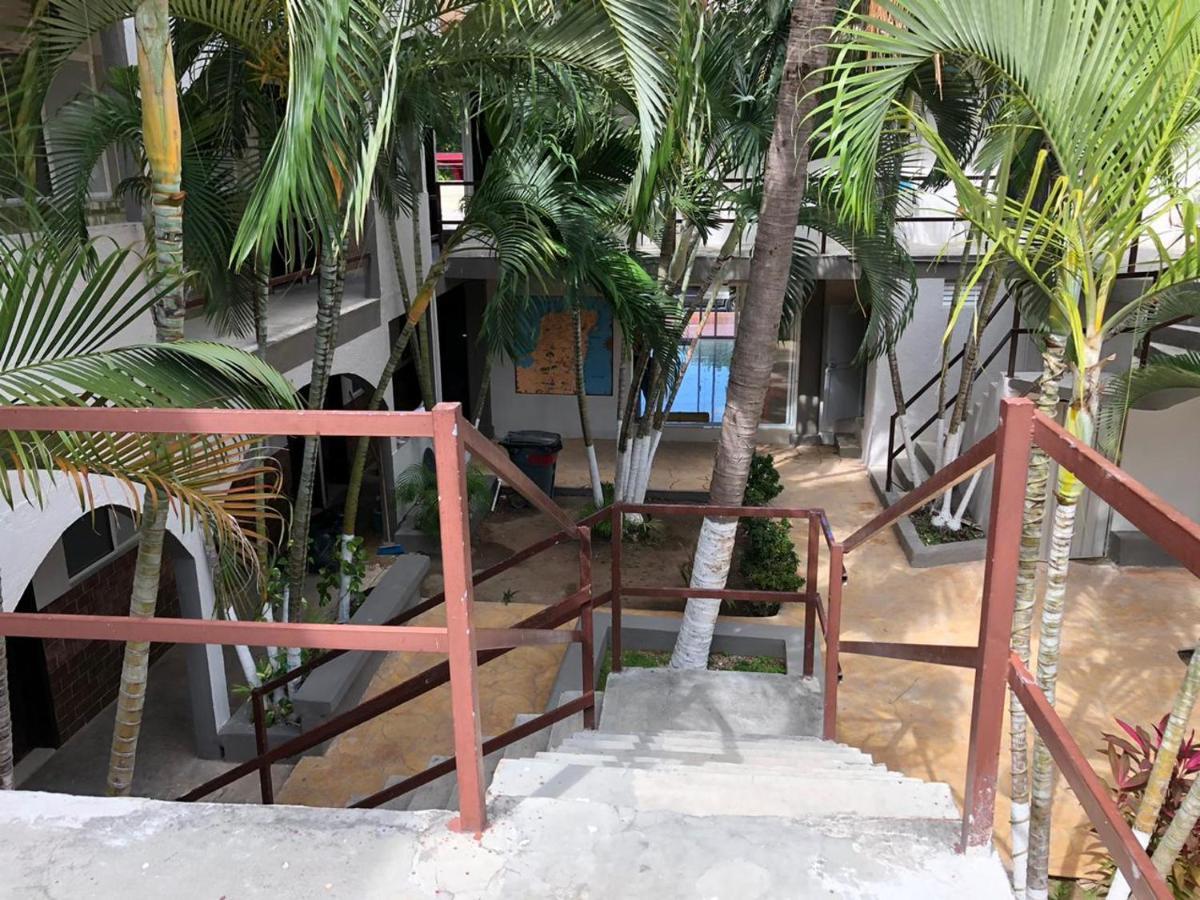 Azteca Hotel Cancun