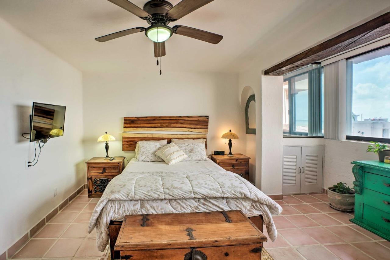 Updated Oceanside Townhome With Pool Walk To Beach! Holiday home