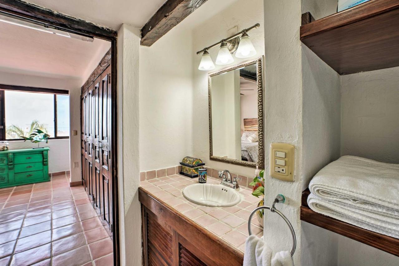 Updated Oceanside Townhome With Pool Walk To Beach!