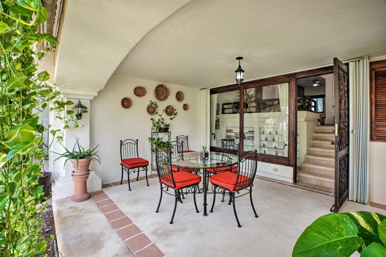 Updated Oceanside Townhome With Pool Walk To Beach! Holiday home Cancun