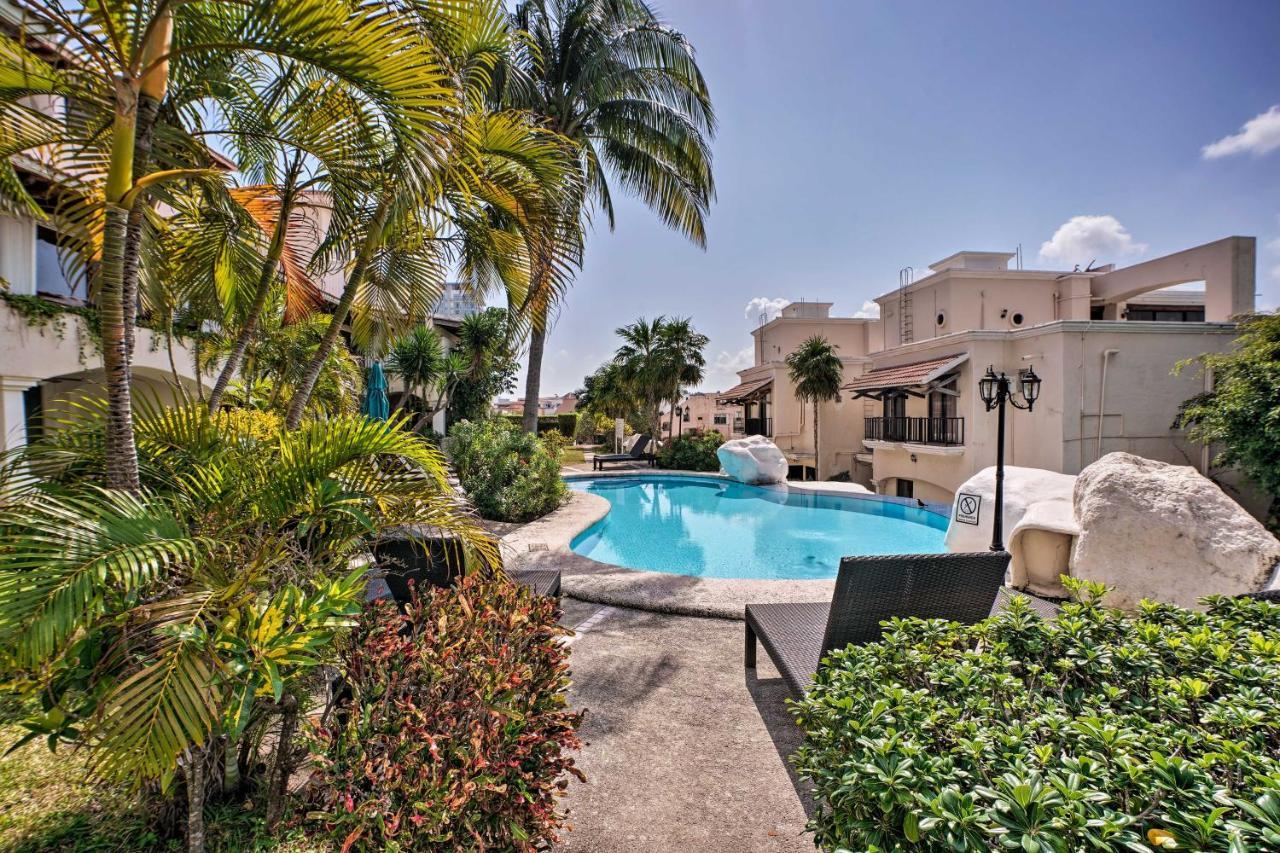 Holiday home Updated Oceanside Townhome With Pool Walk To Beach!