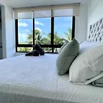Beautiful Loft With Unique Rooftop & Location!